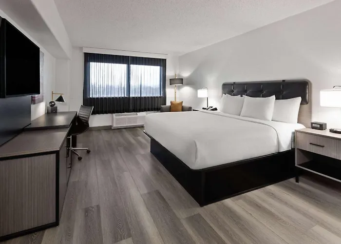 La Quinta Inn & Suites By La Quinta Inn & Suites By Wyndham Washington Dc Noma