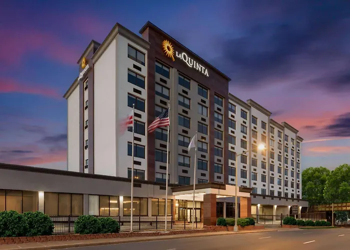 La Quinta Inn & Suites By La Quinta Inn & Suites By Wyndham Washington Dc Noma